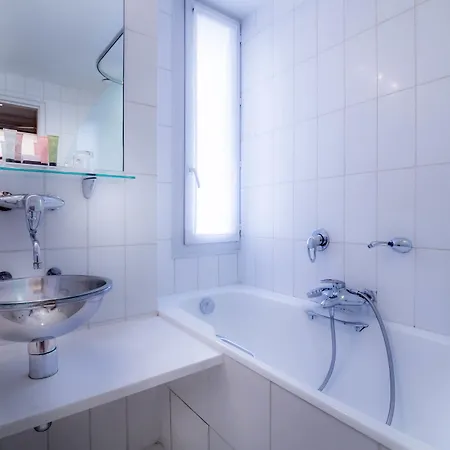 Le Pergolese Champs Elysees פריז