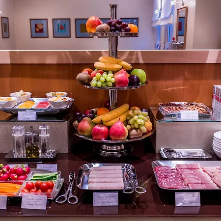 מלון Le Pergolese Champs Elysees 4*