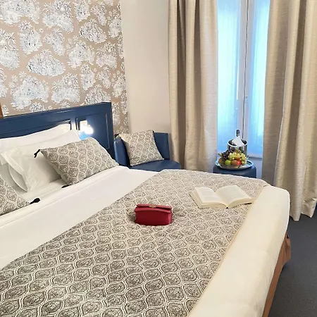 Le Pergolese Champs Elysees 4*