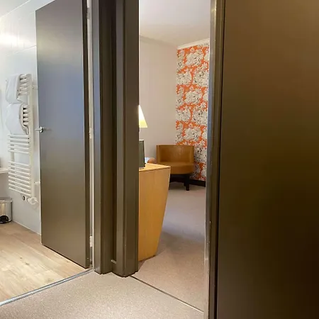 Le Pergolese Champs Elysees 4*