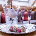 Hotel Le Pergolèse Champs Elysées Paris