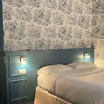 Le Pergolese Champs Elysees Hotel
