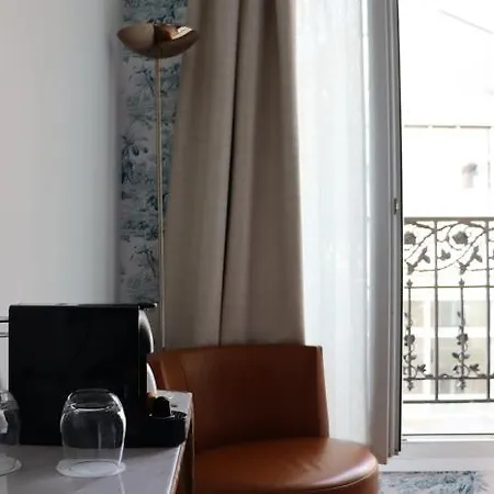 Le Pergolese Champs Elysees Hotel 4*