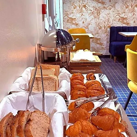 Le Pergolese Champs Elysees Hotel 4*