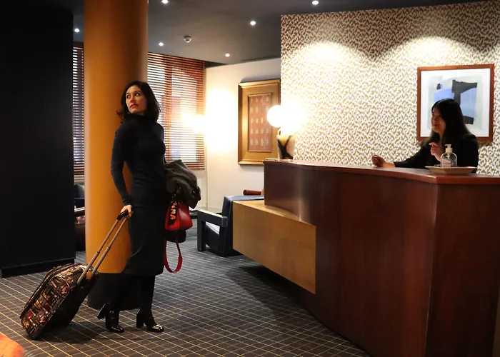 Le Pergolese Champs Elysees מלון פריז