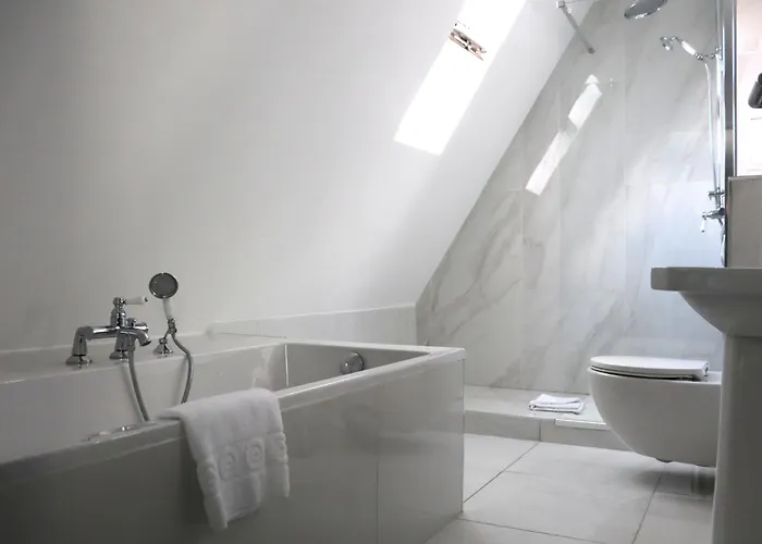 מלון Le Pergolese Champs Elysees 4*