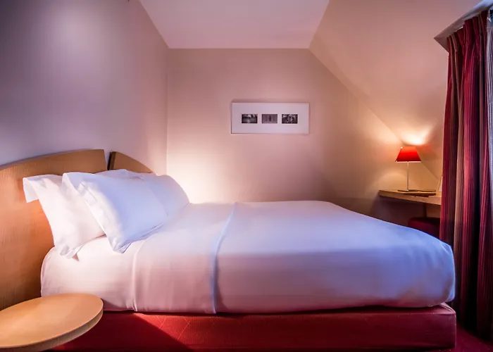 Le Pergolese Champs Elysees מלון