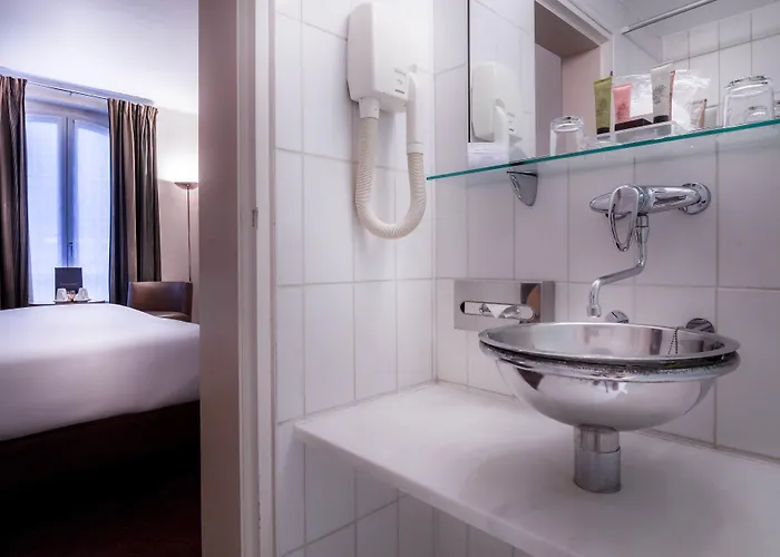 Le Pergolese Champs Elysees מלון