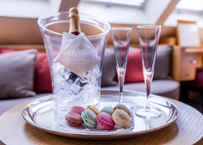 מלון Le Pergolese Champs Elysees פריז