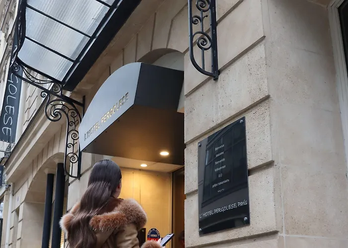 מלון Le Pergolese Champs Elysees 4*