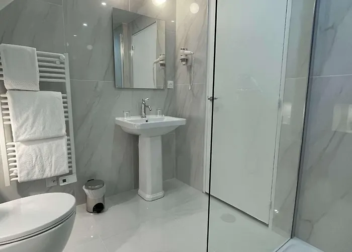 Le Pergolese Champs Elysees מלון פריז