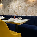 Le Pergolese Champs Elysees Hotel
