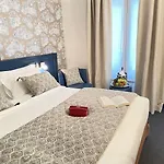 Le Pergolese Champs Elysees 4*